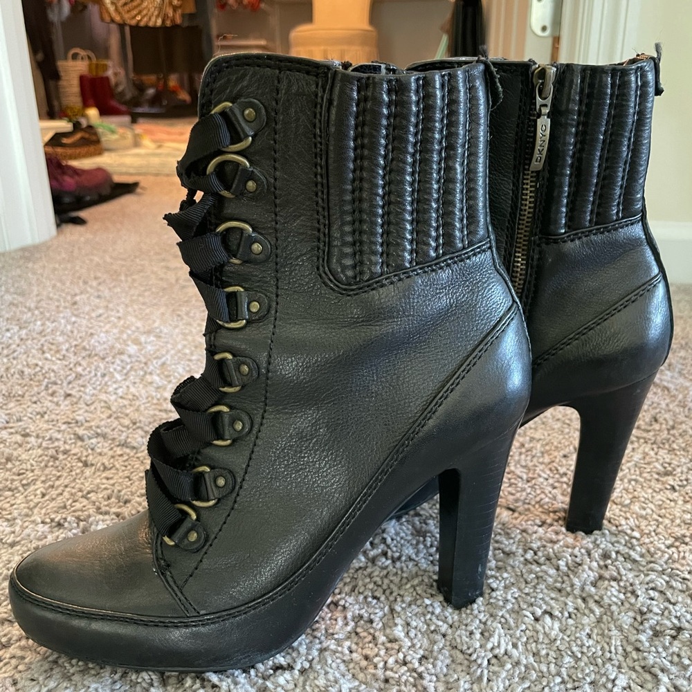 DKnY NYC black ankle lace up boots